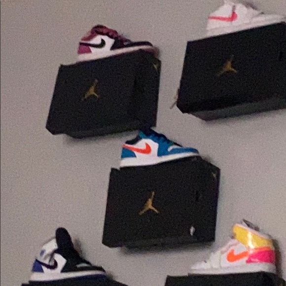 Meet your Posher, Izabella - Picture 1 of 1